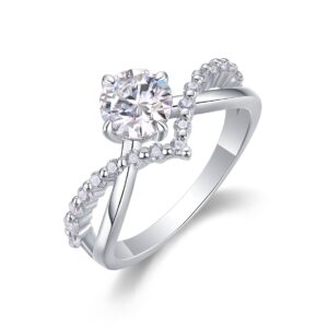 larisénte tiara solitaire ring