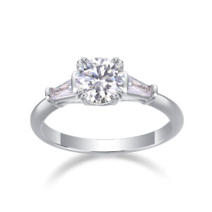 larisénte divine solitaire ring