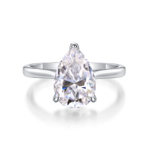 larisénte pure solitaire ring