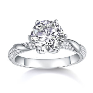 larisénte halo solitaire ring