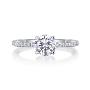 larisénte presence solitaire ring