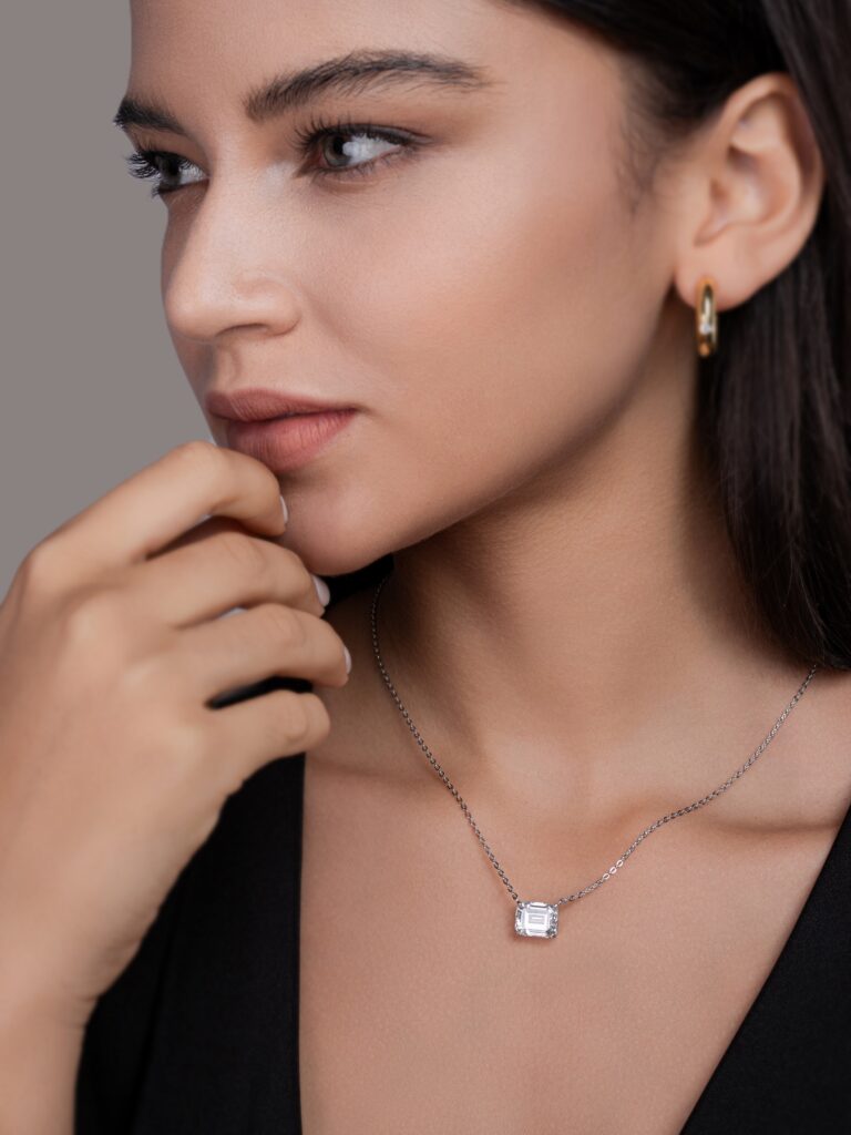 larisénte mirage necklace