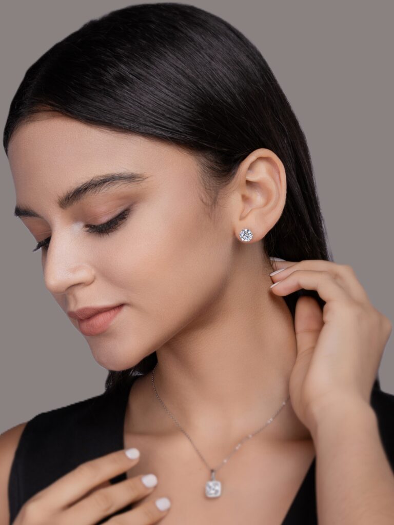 larisénte crystal frost earrings